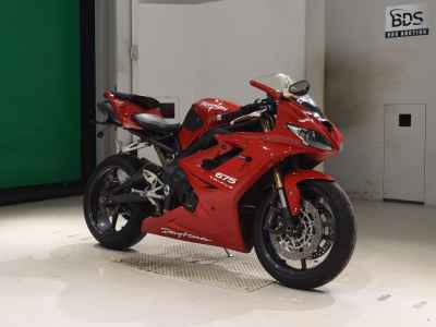 Triumph Daytona 675 2011