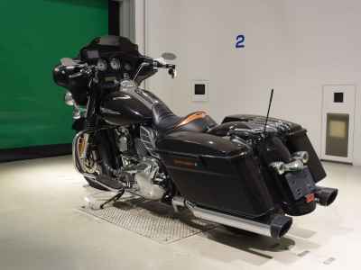 Harley-Davidson Street Glide FLHX1580 2011