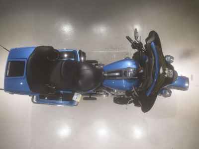 Harley-Davidson FLHTCU 1690 2011