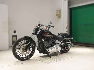 Harley-Davidson Breakout FXBR1920 2023