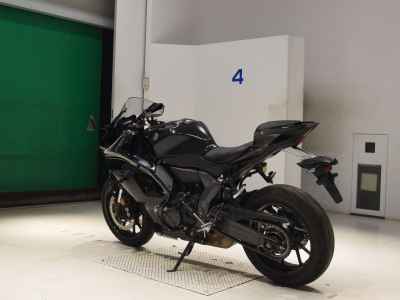Yamaha YZF-R7 2023