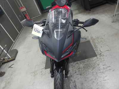 Honda CBR250RR 2023