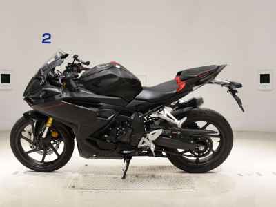 Honda CBR250RR 2023