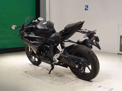 Honda CBR250RR 2023