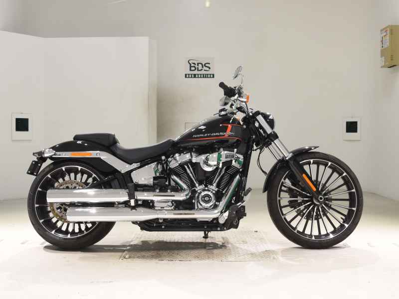 Harley-Davidson Breakout FXBR1920 2024