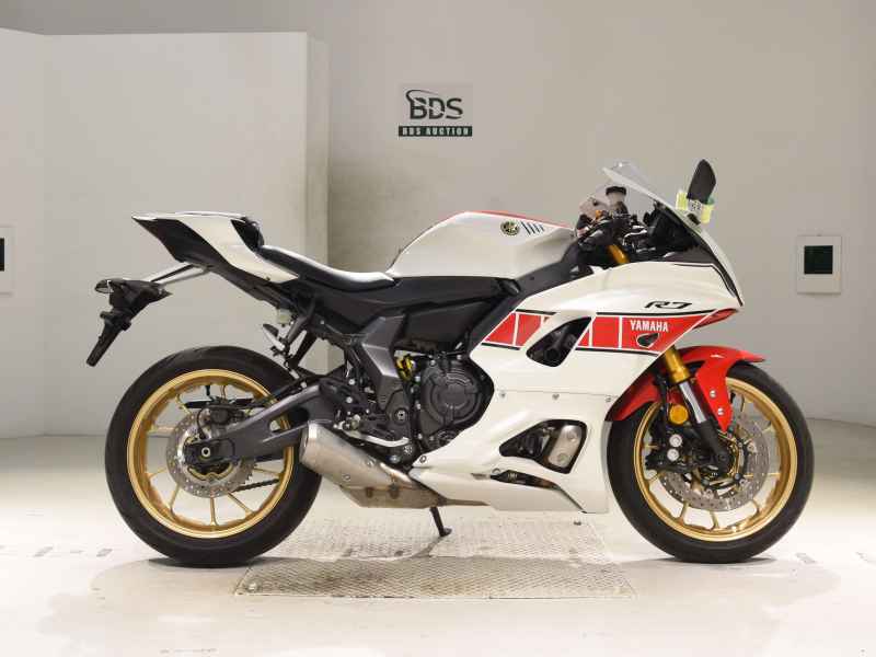 Yamaha YZF-R7 2022