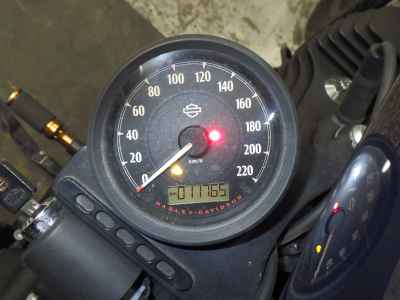 Harley-Davidson Sportster Iron XL883N 2015