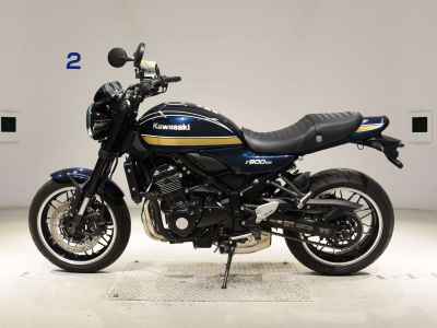 Kawasaki Z900RS 2022