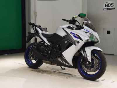 Suzuki GSX-S1000F 2021