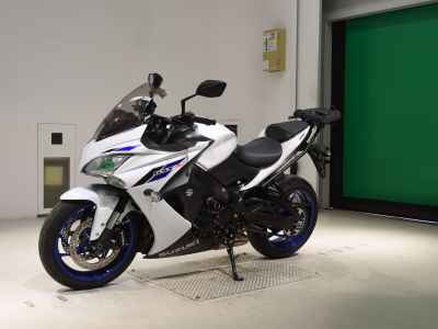 Suzuki GSX-S1000F 2021