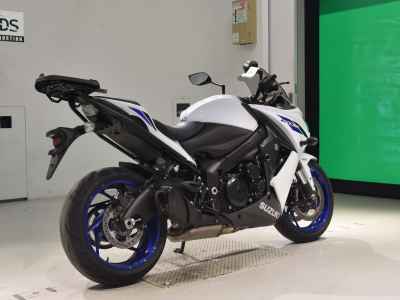 Suzuki GSX-S1000F 2021