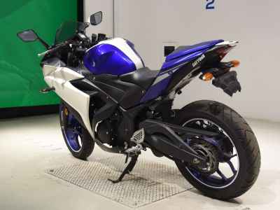 Yamaha YZF-R25 2016