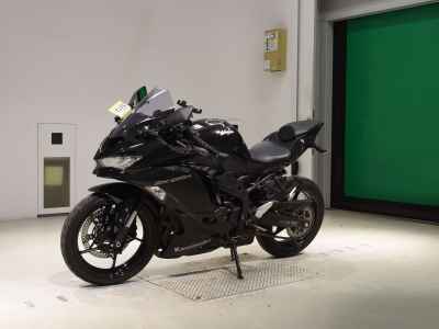 Kawasaki Ninja ZX-25R 2021