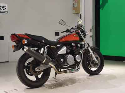 Kawasaki Zephyr 400 2010