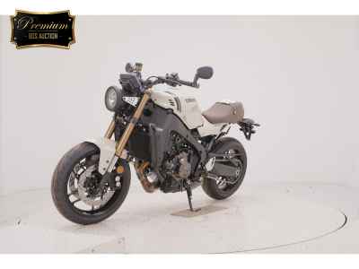 Yamaha XSR900 2025