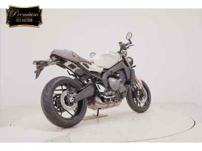 Yamaha XSR900 2025