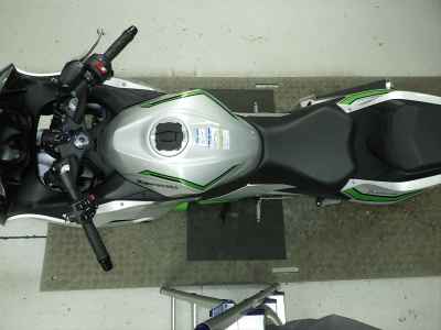 Kawasaki Ninja 7 Hybrid 2025