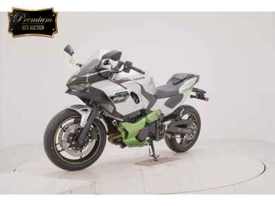 Kawasaki Ninja 7 Hybrid 2025