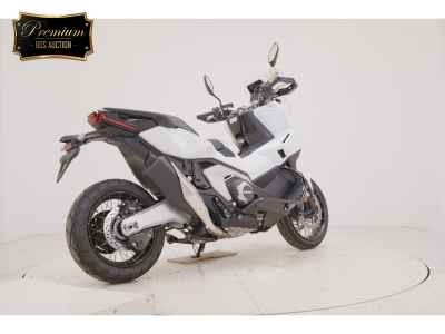 Honda X-Adv 750 2025
