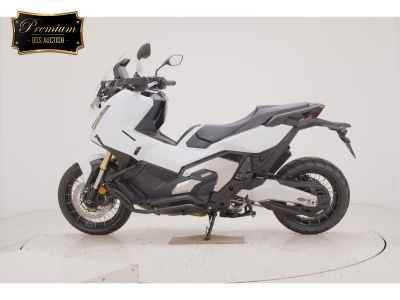Honda X-Adv 750 2025