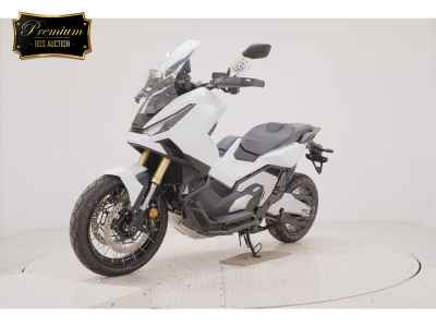 Honda X-Adv 750 2025