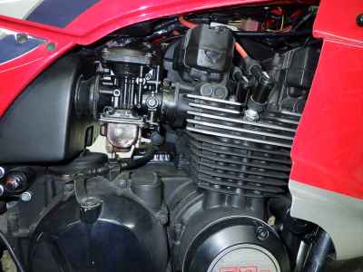 Kawasaki GPZ550 2025