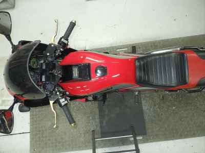 Kawasaki GPZ550 2025