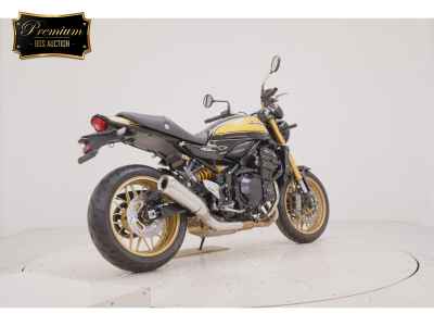 Kawasaki Z900RS SE 2023