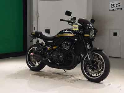 Kawasaki Z900RS 2023