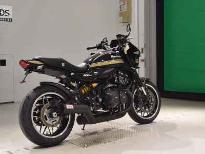 Kawasaki Z900RS 2023