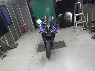 Yamaha YZF-R25 2018