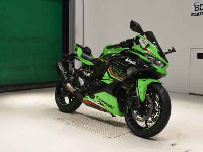 Kawasaki Ninja ZX-4RR 2023