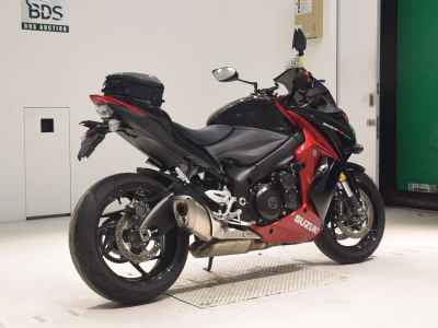 Suzuki GSX-S1000F 2015