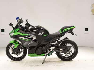 Kawasaki Ninja 400 2024