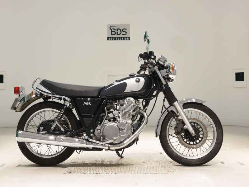 Yamaha SR400 2021