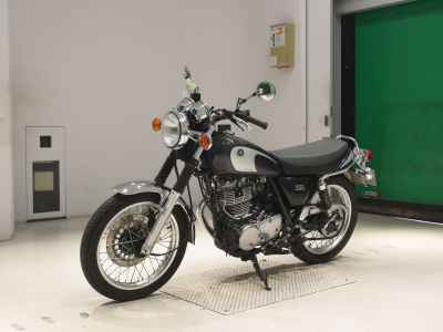 Yamaha SR400 2021