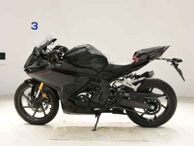 Honda CBR250RR 2023