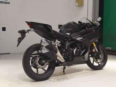 Honda CBR250RR 2023
