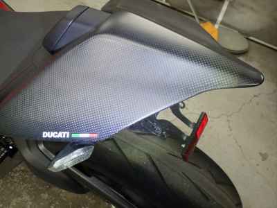 Ducati Streetfighter V4S 2021