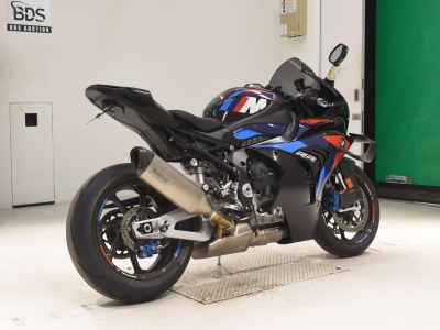 BMW M1000RR 2025