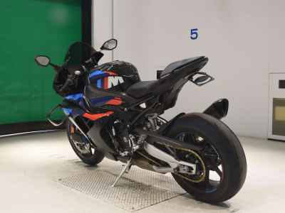 BMW M1000RR 2025