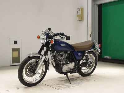 Yamaha SR400 2021