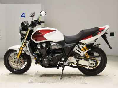 Honda CB1300SF 2025