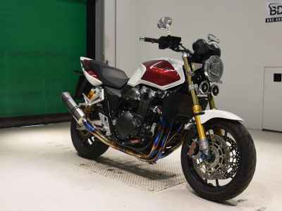 Honda CB1300SF 2025