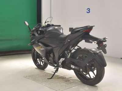 Suzuki Gixxer 250SF