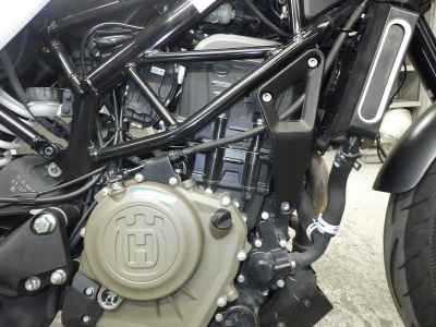 Husqvarna Svartpilen 401 2023