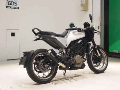 Husqvarna Svartpilen 401 2023