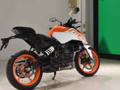 KTM 250 Duke 2024