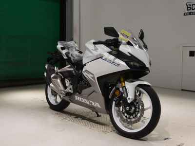 Honda CBR250RR 2023
