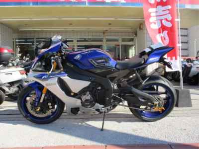 Yamaha YZF-R1 2015